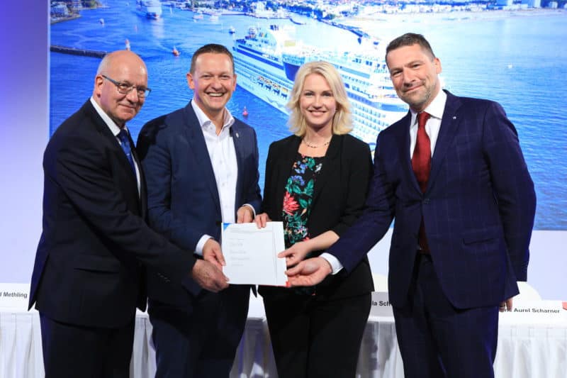 Hafen Rostock soll Landstromanlage für Kreuzfahrtschiffe erhalten