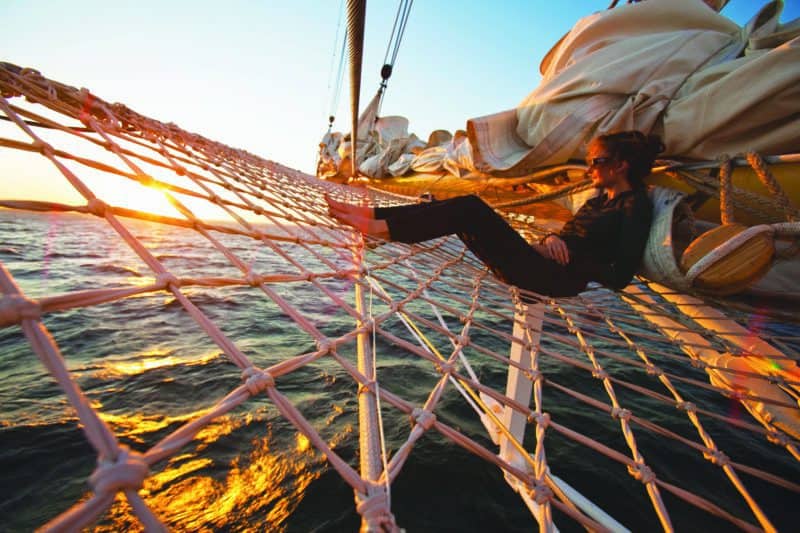 Feinste Küche auf See und Traumferien unter weissen Segeln