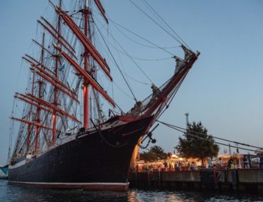 Viermast-Bark Sedov am Rostock Cruise Festival