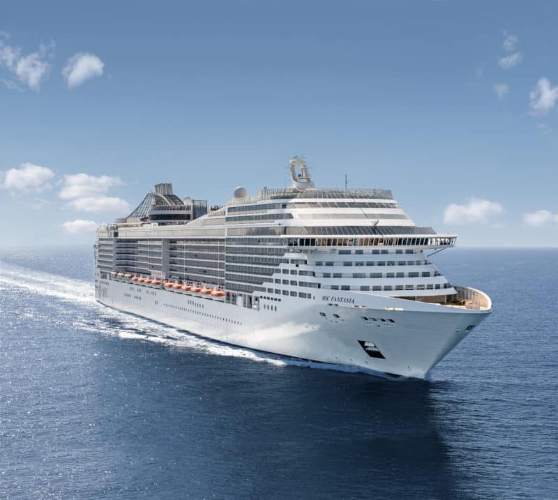 MSC Fantasia verlängert Aufenthalt in Neapel