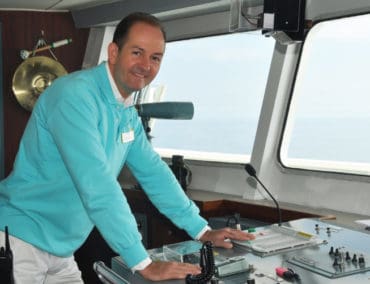 Kreuzfahrtdirektor Christan Rippel: “Die Amadea ist mein Baby”