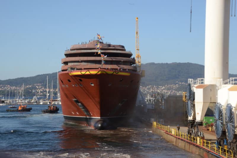Stapellauf der ersten Ritz-Carlton Yacht
