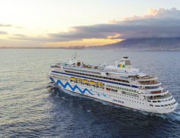 Premiere bei AIDA: Erstanlauf in Kapstadt mit AIDA Aura
