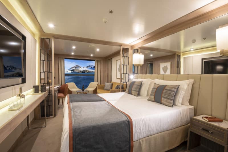 Kleine Schiffe – grosse Erlebnisse mit World Explorer und World Voyager