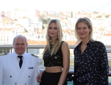Glasperlenspiel-Sängerin taufte die neue Mein Schiff 2 in Lissabon