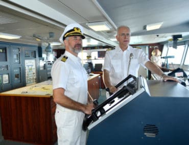 ZDF Traumschiff nimmt am Ostersonntag Kurs auf Sambia und die Victoriafälle