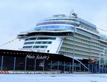 TUI Cruises senkt Treibstoffverbrauch um 6,27 % und CO2-Ausstoß um 5,07 % pro Person und Übernachtung