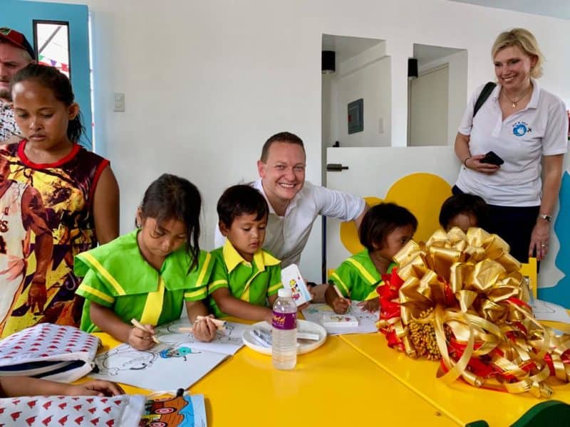 AIDA eröffnet Schule für 40 Kinder auf den Philippinen