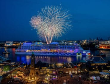 AIDAperla im Rampenlicht: Elbe in Concert und exklusives Gewinnspiel zum Hafengeburtstag