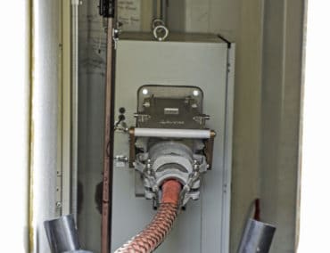 Silja Serenade und Silja Symphony in Stockholm mit Landstrom versorgt