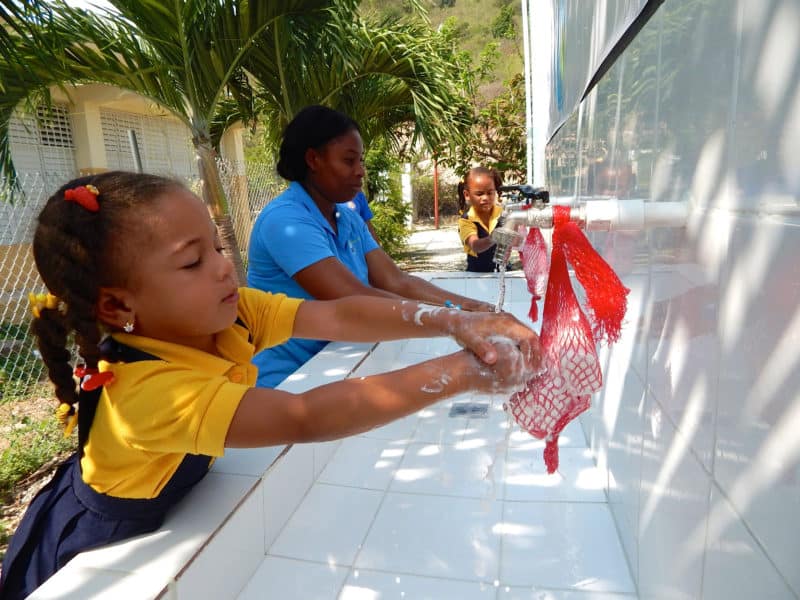 Carnival Cruise Line setzt sich für bessere Hygiene in Entwicklungs- und Schwellenländern ein