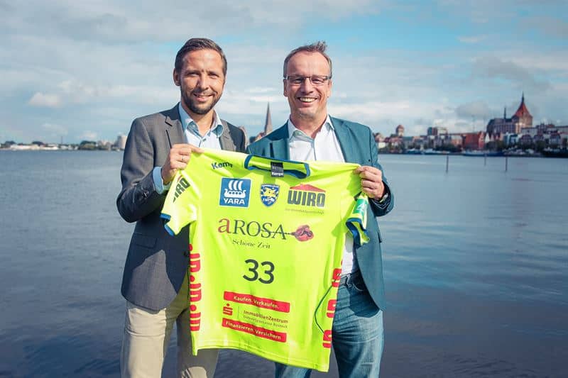 A-Rosa Flussreisen ankert beim HC Empor Rostock