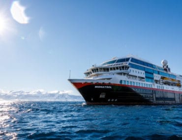 Hurtigruten baut Expeditions-Kreuzfahrten an norwegischer Küste aus
