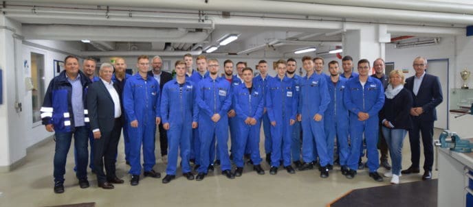 15 neue Auszubildende starten Lehre in der Lloyd Werft