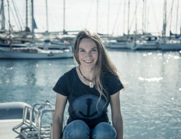 Weltumseglerin Laura Dekker ist Taufpatin der Hanseatic inspiration