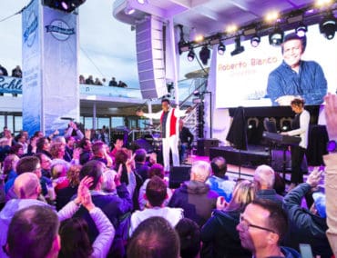 2’500 Schlagerfans feiern ihre Idole von voXXclub, über Nicole bis Roberto Blanco