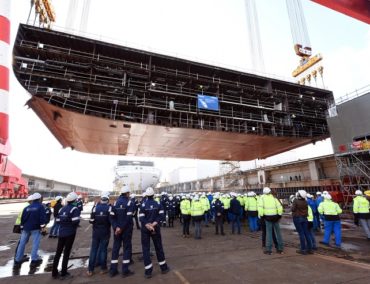 Weltweit grösstes Kreuzfahrschiff Wonder of the Seas fährt in China