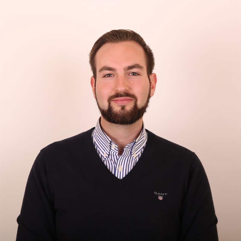 Alexander Borchardt von A-Rosa als Jahrgangsbester ausgezeichnet