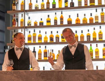 Whisky Bar der Scenic Eclipse lockt mit 110 verschiedenen Whiskys