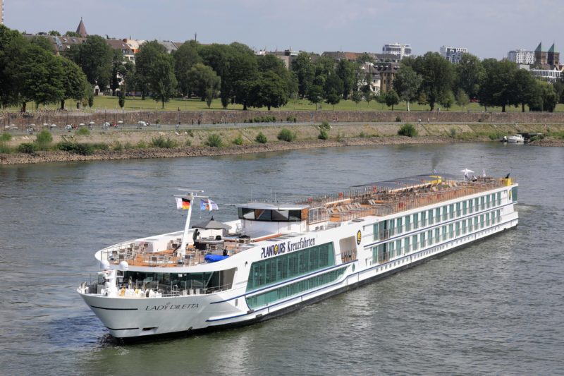 Erstes deutsches Flussschiff mit Einzelkabinen getauft