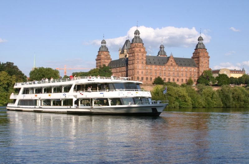 Primus-Linie, grösstes Schifffahrtsunternehmen Hessens, feiert 50 Jahre Jubiläum