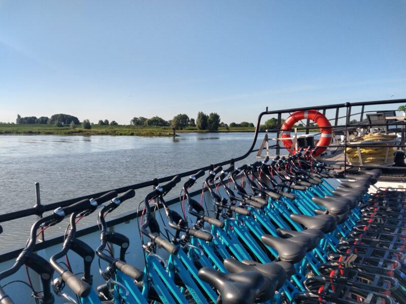 boat and bike tours france