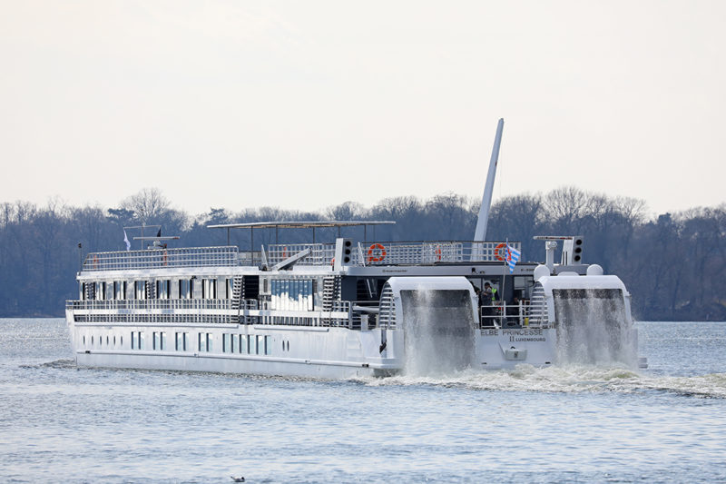 Mit dem Schaufelradschiff Elbe Princess II von Prag nach Berlin