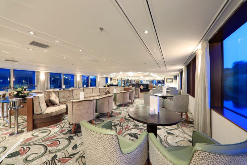 Ein ganzes Schiff für sich: Versteigerung eines Flusskreuzfahrtschiffs