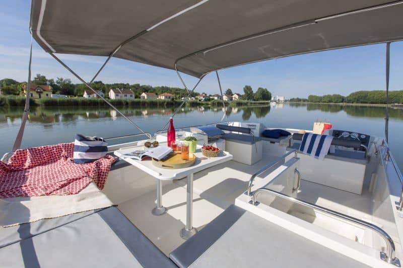 Für nächstes Jahr wird eine hohe Nachfrage nach Hausboot-Urlaub erwartet