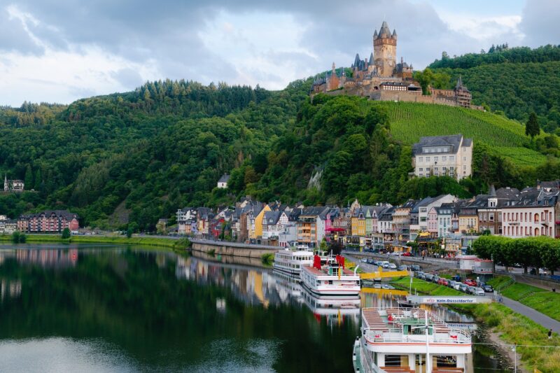 Biblische Flussreise mit der Elegant Lady quer durch Deutschland