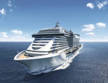 MSC Virtuosa und MSC Opera sind während Expo in Dubai stationiert