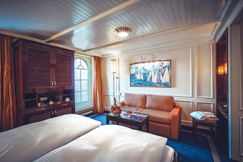 Sea Cloud Spirit nimmt Kurs auf Hamburg