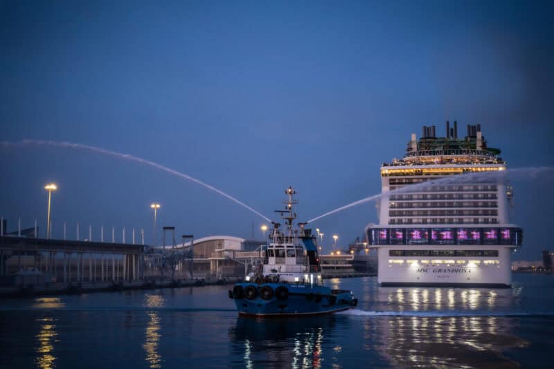 MSC Grandiosa eröffnet Kreuzfahrt Saison in Barcelona
