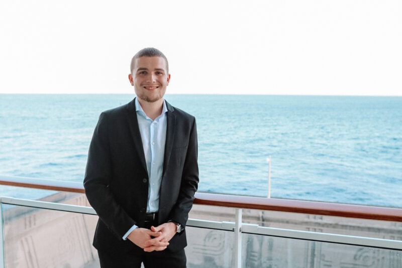 Cruise Influencer Dario Cremona berät neu e-hoi Kundinnen und Kunden