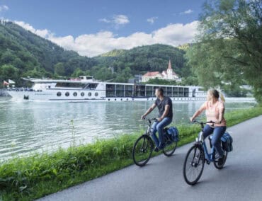 Rad-Kreuzfahrt und Kurzflussreisen mit der MS Primadonna auf der Donau