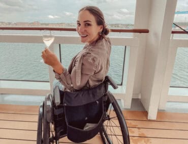 AIDA Cosma Taufpatin Kristina Vogel auf Entspannungskreuzfahrt