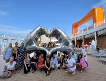 Cruise Center Schweiz und deutsche Reisebüros mit der Celebrity Apex unterwegs