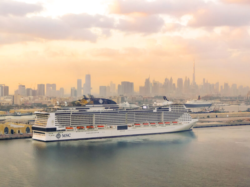 Die MSC Virtuosa bei ihrer Ankunft in Dubai (Foto MSC Cruises)