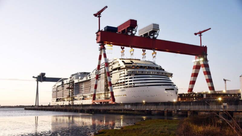 MSC feiert doppelt: Münzzeremonie der MSC Euribia und Aufschwimmen der MSC World Europa