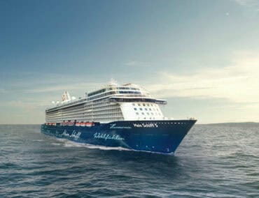 Spektakuläre Drohnenbilder von der Mein Schiff 5