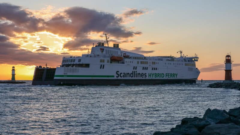 „Komm an Bord!“ – Scandlines und Arbeitsagentur laden Jobsuchende an Bord der Hybridfähre „Berlin“ ein