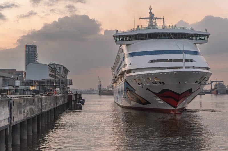 AIDAaura startet in die Sommersaison 2022