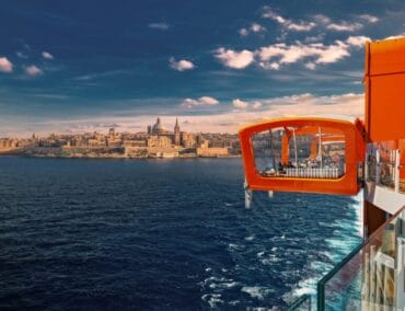 Celebrity Cruises: Doppelte Impfung – ja, Maskenpflicht an Bord – nein