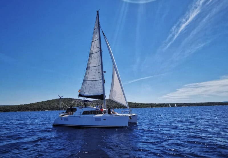 „Green Sailing“ für Singles auf einem Kroatien-Segeltörn