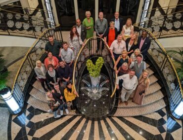 Internationale Kreuzfahrtexperten erkunden Riviera von Oceania Cruises