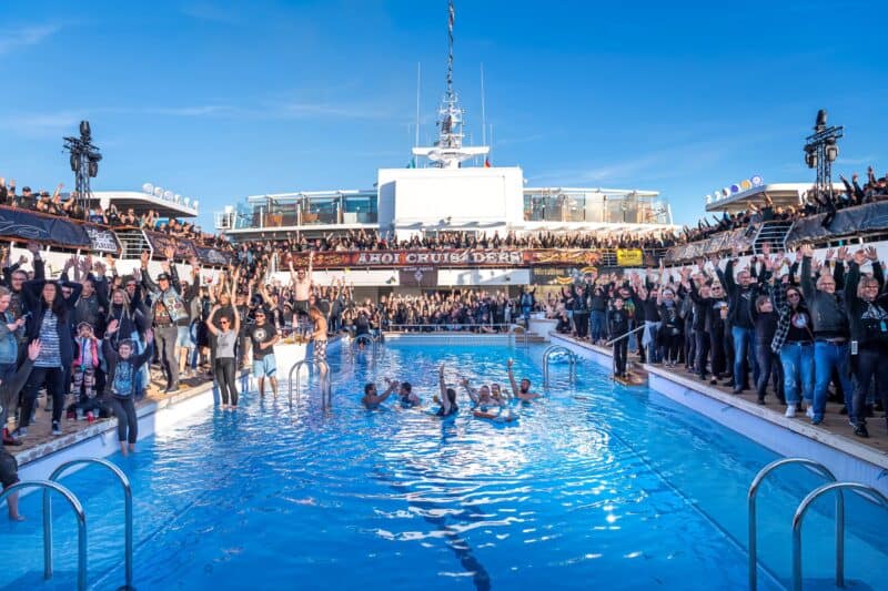 Die lauteste Kreuzfahrt Europas 2026 – Full Metal Cruise XIII auf der Mein Schiff 6