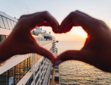 Kreuzfahrt ins Glück: Jetzt für Dating Show “Herz an Bord” auf der AIDAcosma bewerben