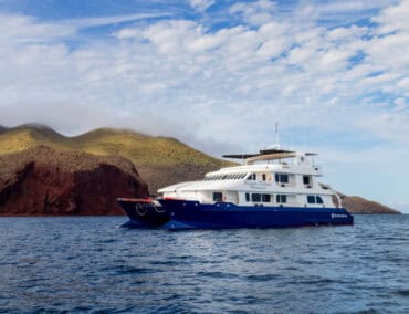 Galapagos Inseln mit max. 16 Passagieren auf der Reina Silvia Voyager entdecken