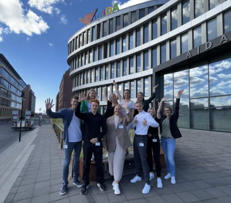 AIDA Cruises begrüsst sieben neue Lehrlinge