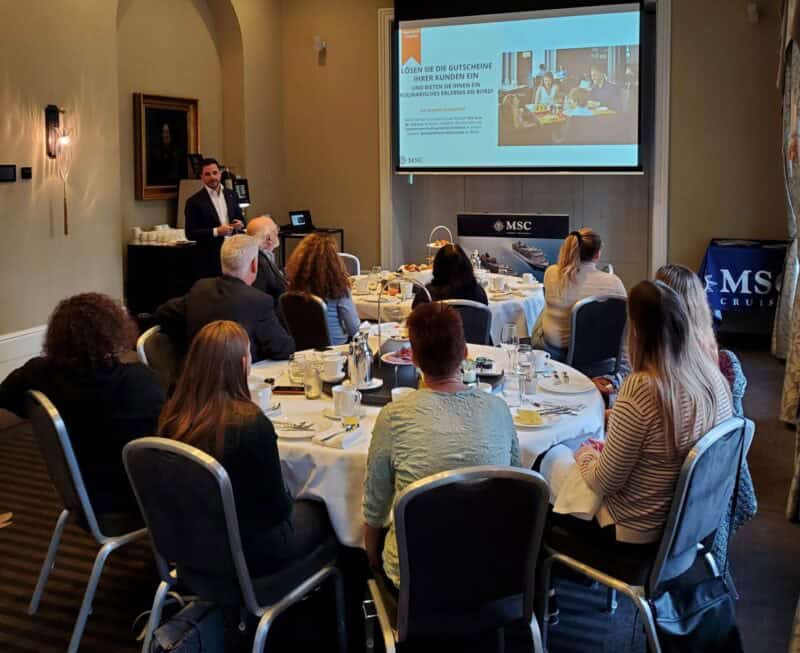 MSC Cruises Schweiz präsentierte Winterprogramm 2022/23 mit leckerem Frühstück